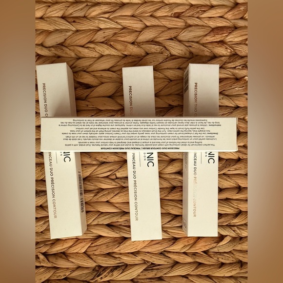 4 x Iconic London Precision Duo Contour Brush - Picture 7 of 7